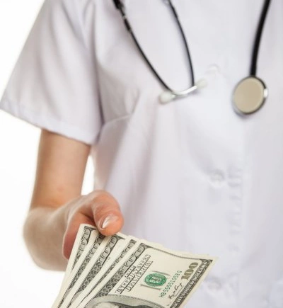 Understanding the Pros and Cons of Paying Cash for Your Medical Care